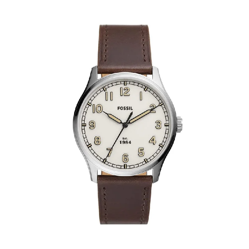 luxury watches with mechanical movement and premium leather straps-Fossil Dayliner Analog Cream Dial Men's Watch-FS5927